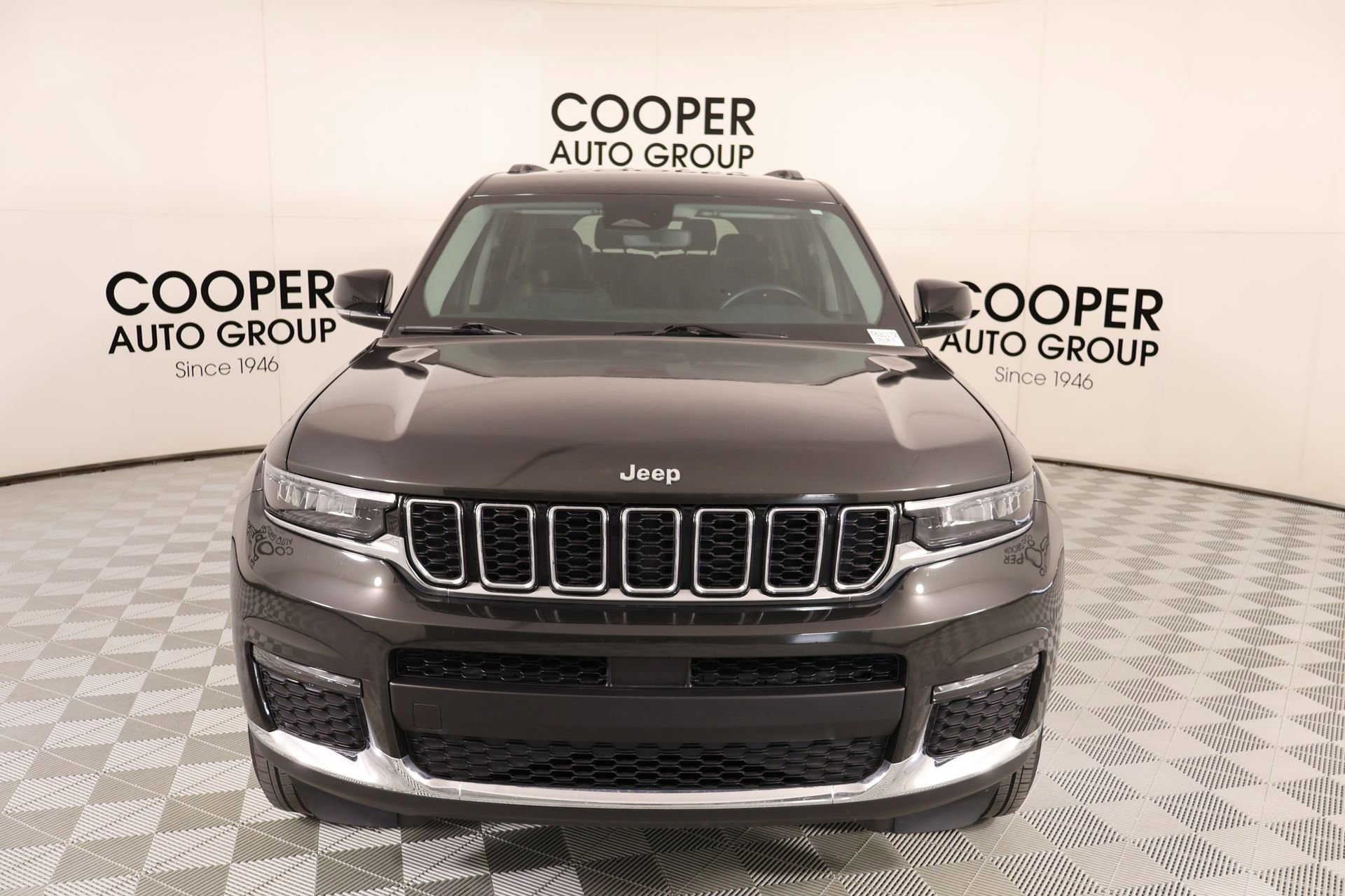 Used 2022 Jeep Grand Cherokee L Limited RWD image 10