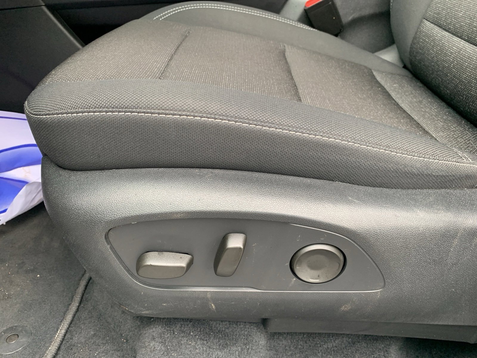 Used 2024 Chevrolet Traverse LT image 21