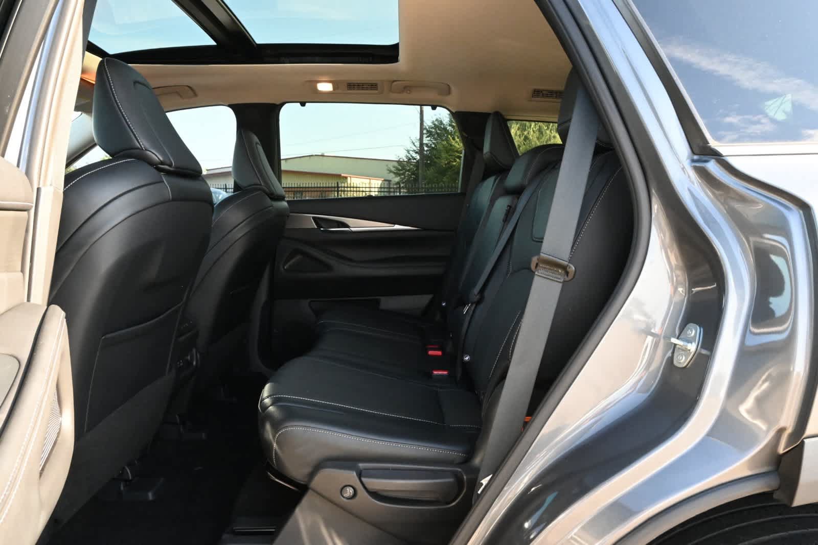 Certified 2023 INFINITI QX60 Luxe w/ Cargo Package AWD/4WD image 19