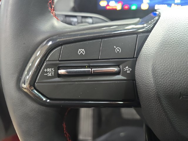 Used 2025 Chevrolet Equinox EV RS AWD/4WD image 19