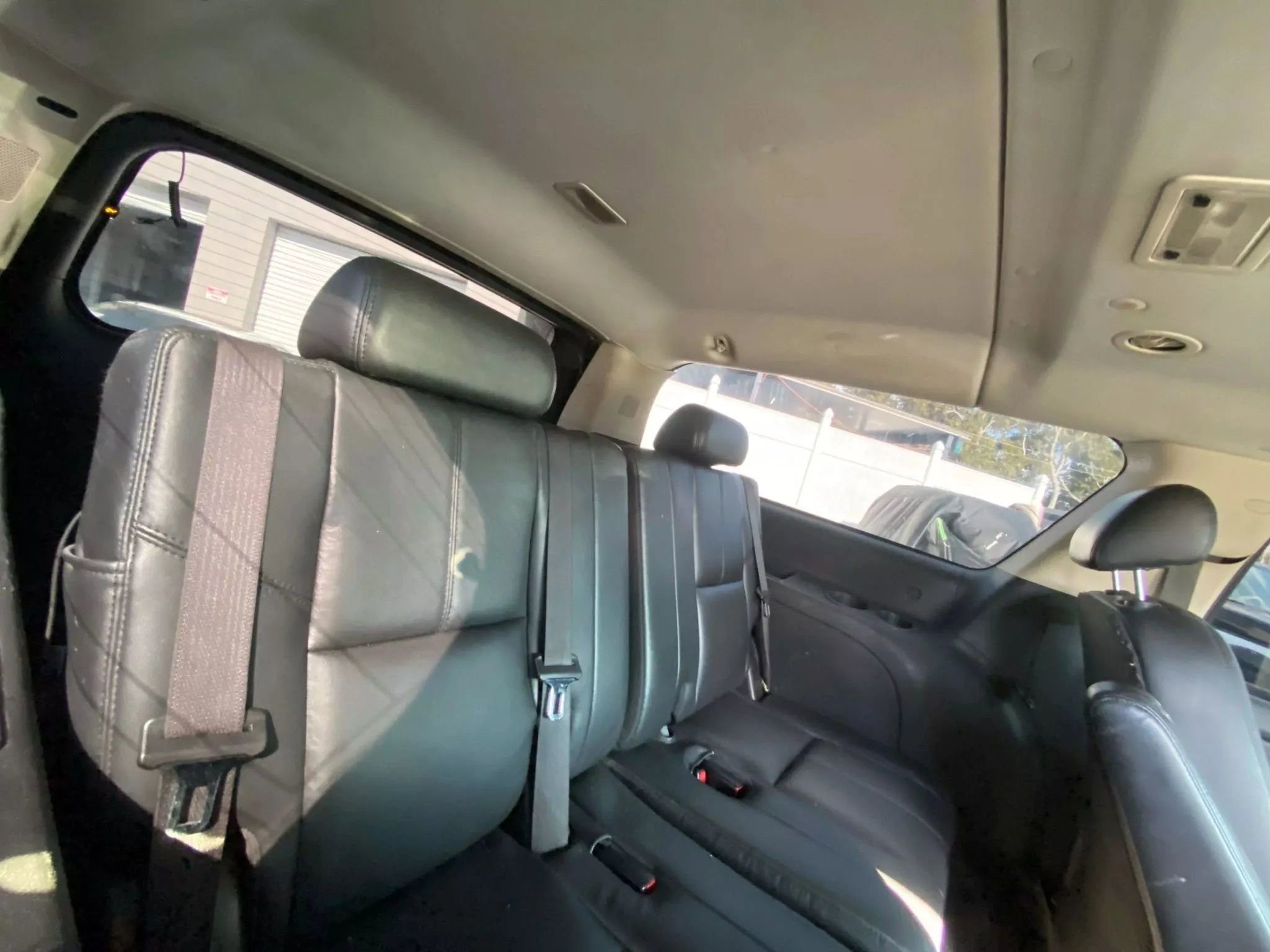 Used 2007 Chevrolet Suburban LT w/ LT Preferred Equipment Group image 11