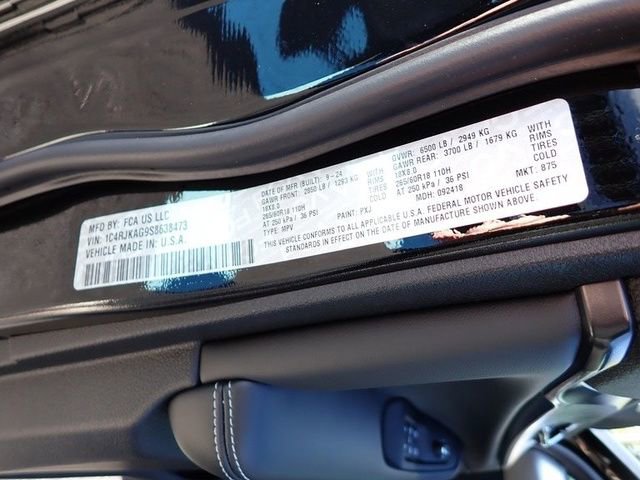 New 2025 Jeep Grand Cherokee L Altitude image 19