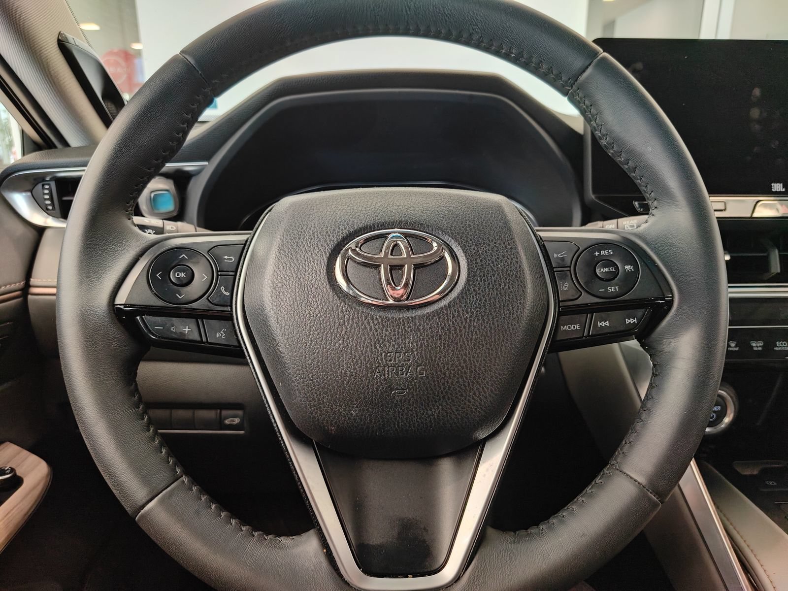 Used 2023 Toyota Venza XLE AWD/4WD image 14