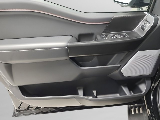 Used 2025 Ford F150 Raptor image 25