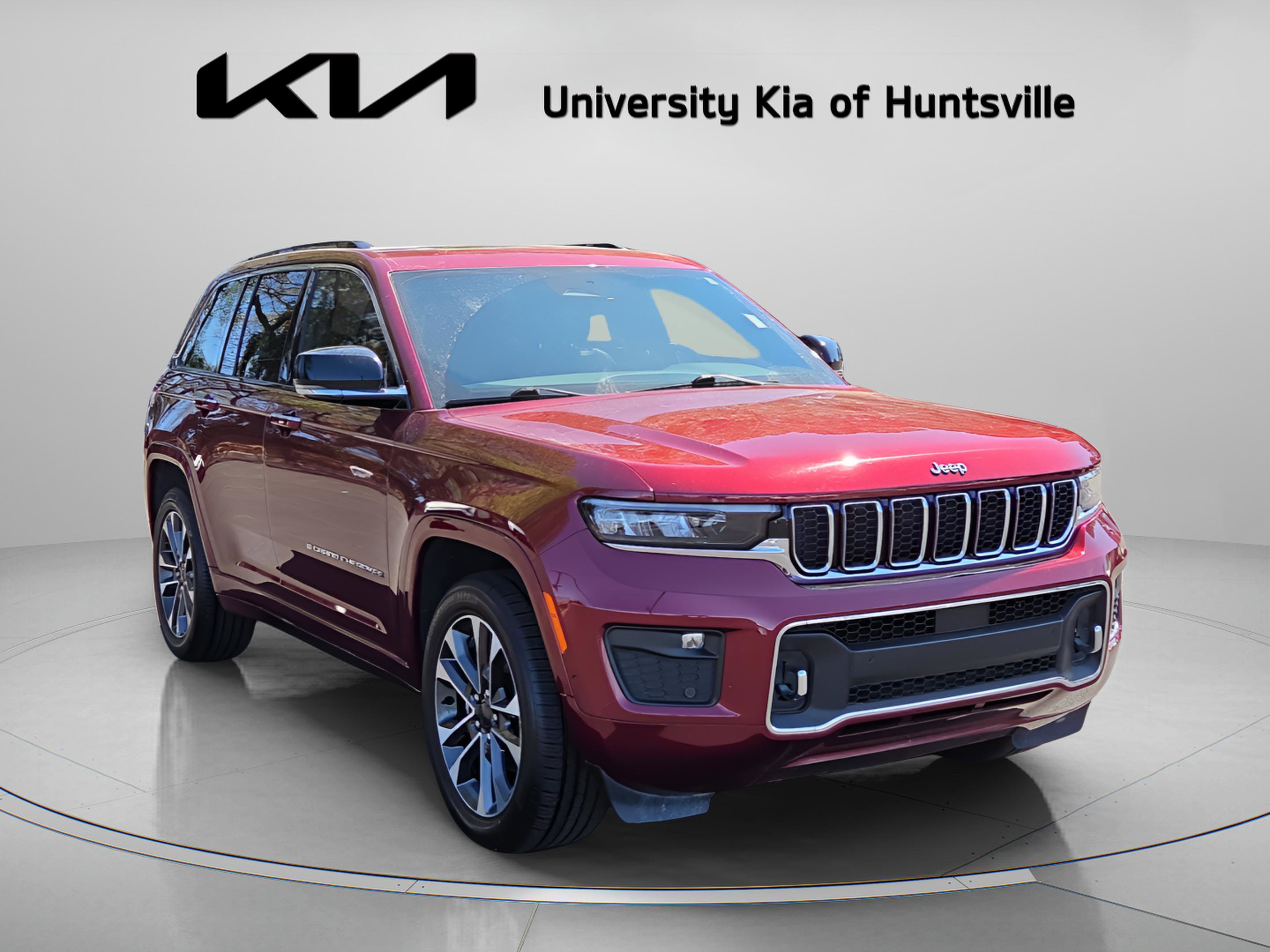 Used 2023 Jeep Grand Cherokee Overland image 1