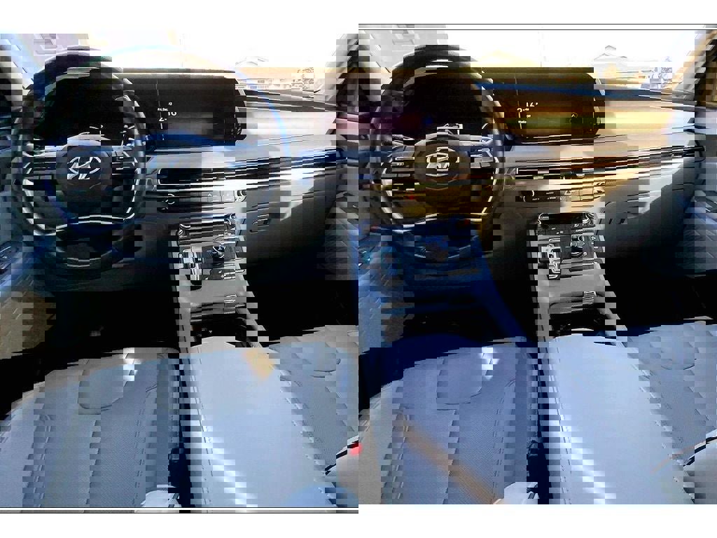 Used 2024 Hyundai Palisade SEL w/ Premium Package image 17