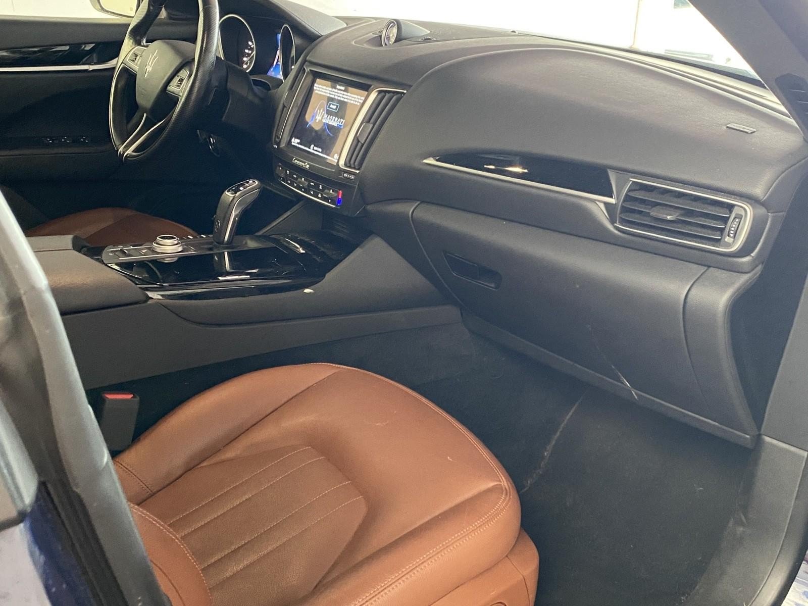 Used 2020 Maserati Levante AWD/4WD image 8