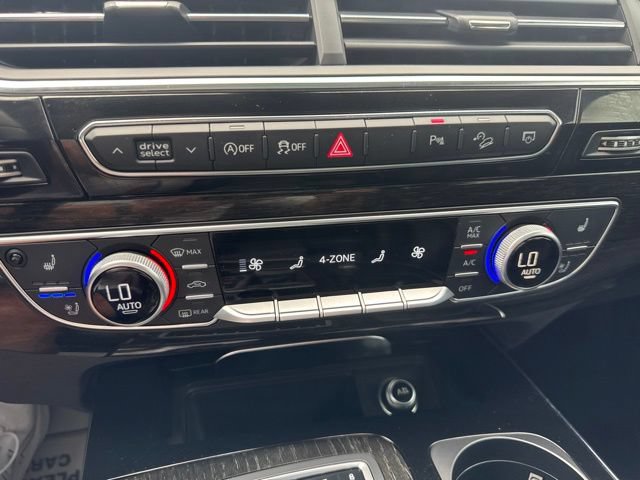 Used 2019 Audi Q7 3.0T Premium Plus w/ Premium Plus Package AWD/4WD image 17