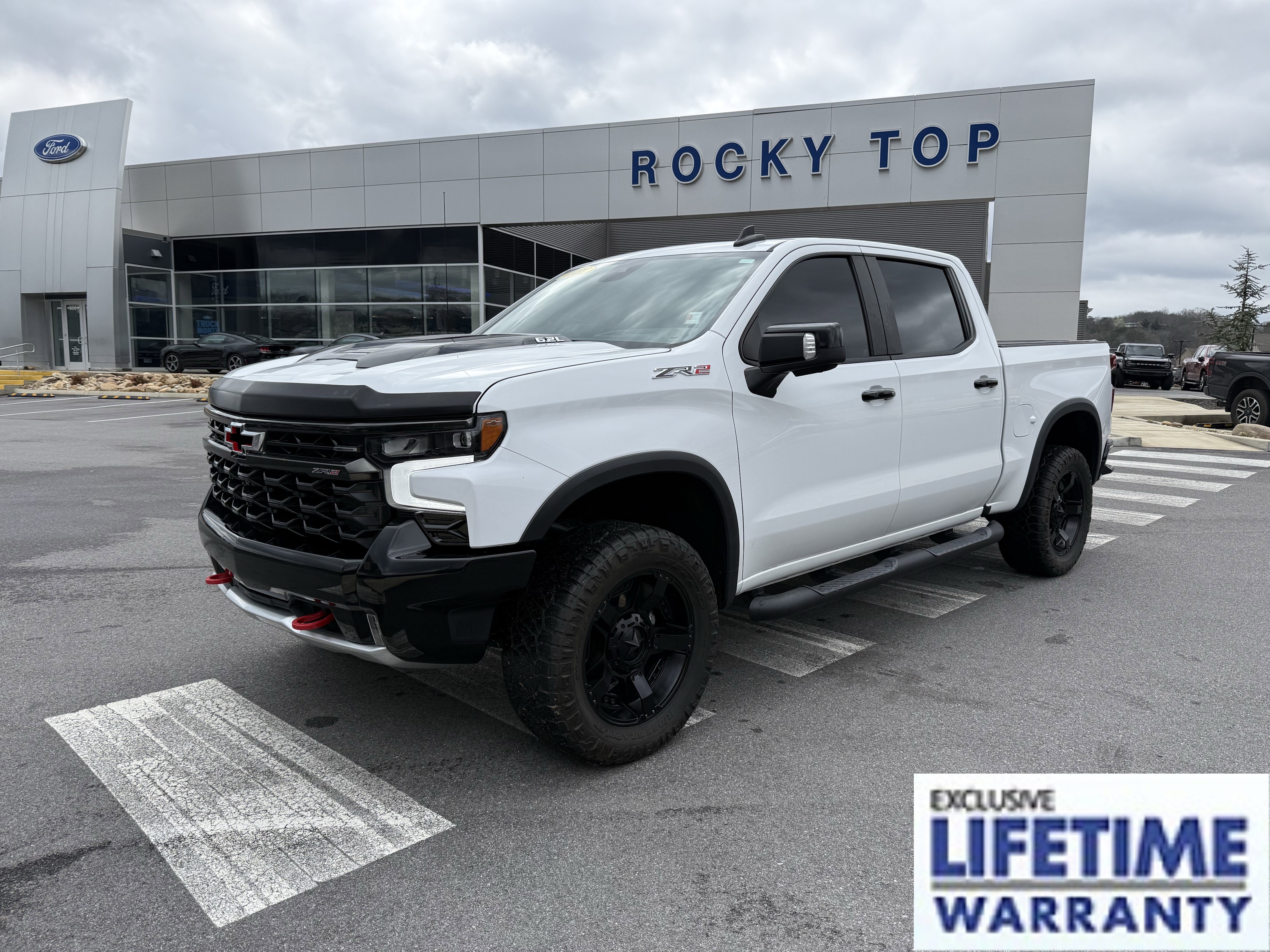 Used 2022 Chevrolet Silverado 1500 ZR2 w/ Technology Package image 1