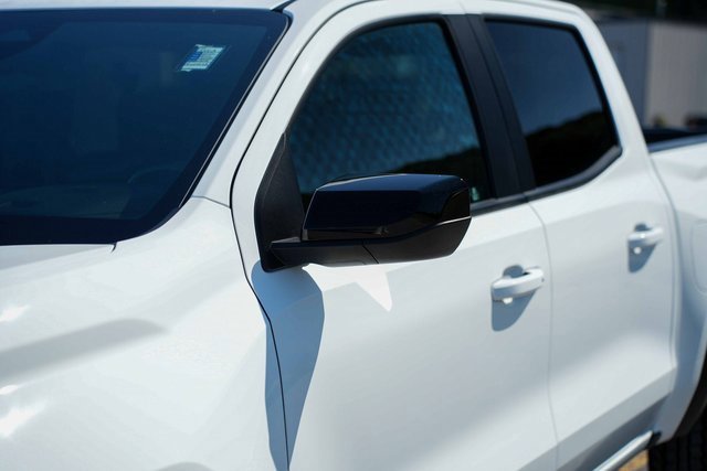 Used 2024 GMC Canyon Elevation image 10