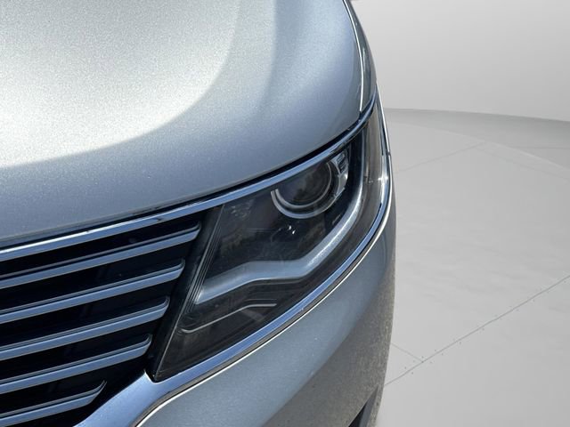Used 2016 Lincoln MKX Reserve w/ Equipment Group 102A AWD/4WD image 17