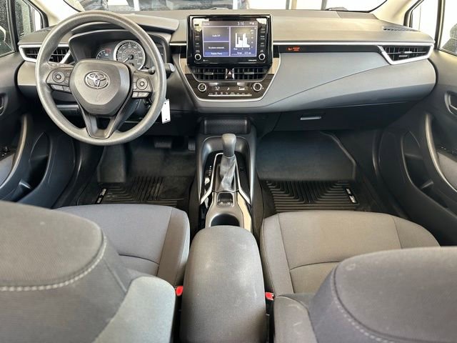 Used 2022 Toyota Corolla LE image 10
