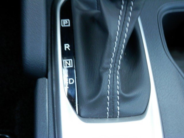 Used 2025 Nissan Frontier SV AWD/4WD image 29
