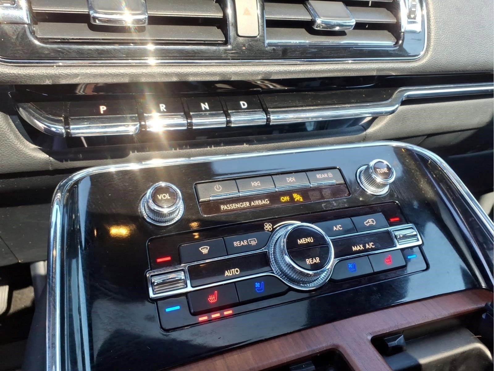 Used 2024 Lincoln Navigator L Reserve AWD/4WD image 19