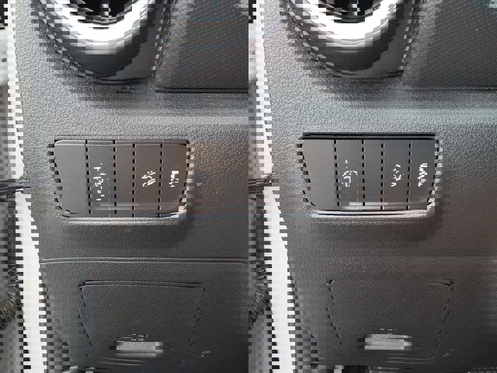 Certified 2023 Hyundai Kona SEL image 13