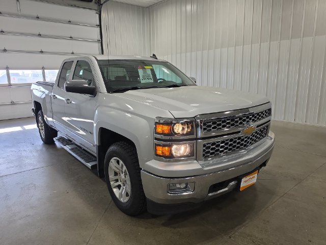 Used 2015 Chevrolet Silverado 1500 LTZ AWD/4WD image 2