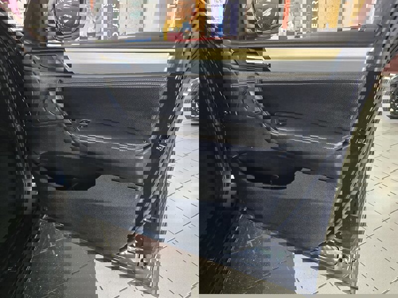 Used 2011 BMW X3 xDrive28i image 12