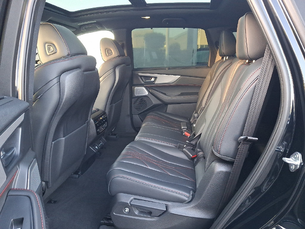Certified 2025 Acura MDX A-Spec w/ Advance Package AWD/4WD image 10