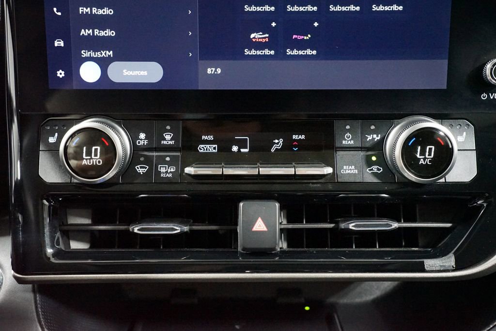 Used 2023 Toyota Highlander XLE image 20