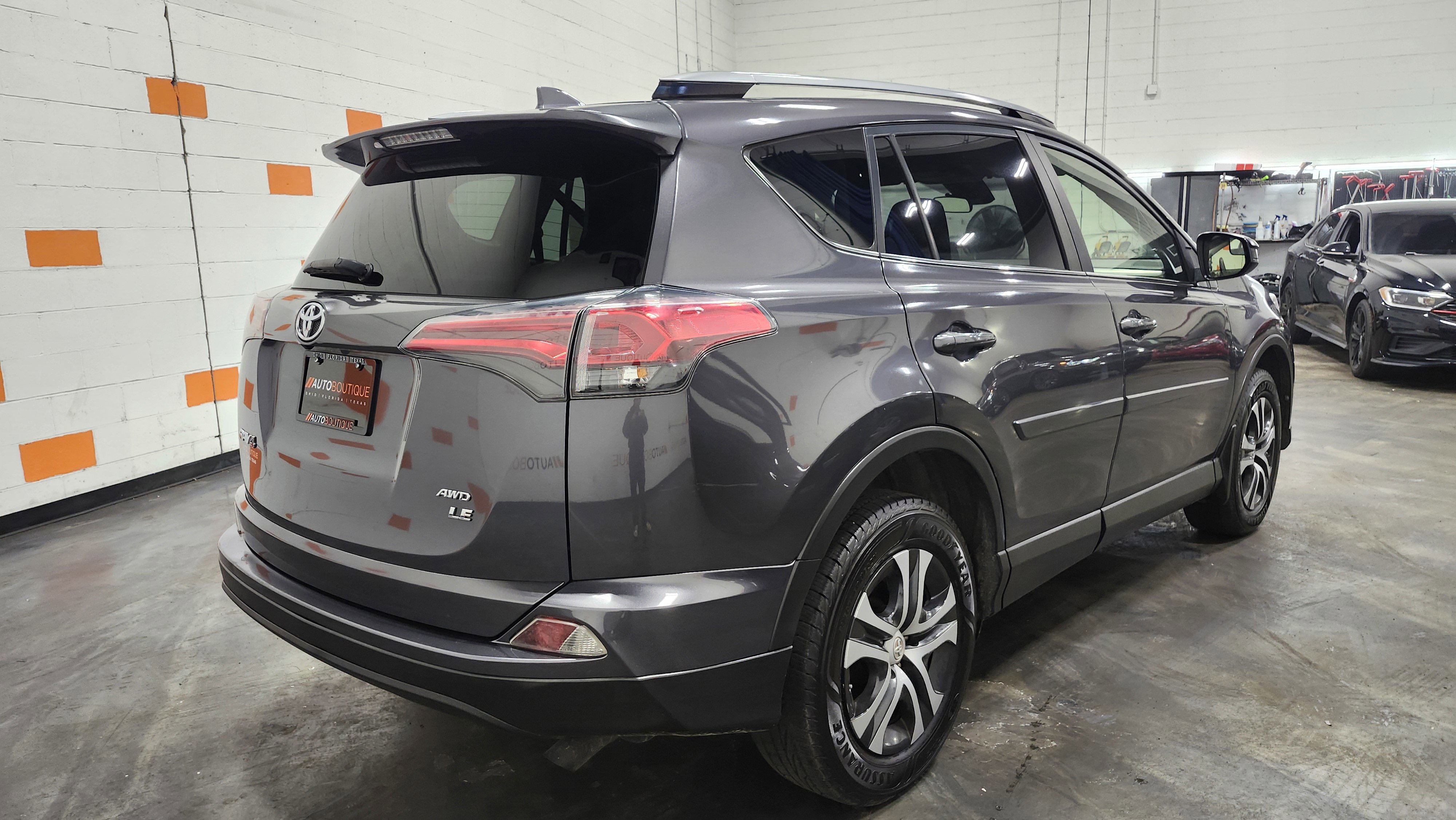 Used 2017 Toyota RAV4 LE w/ All Weather Liner Package image 15