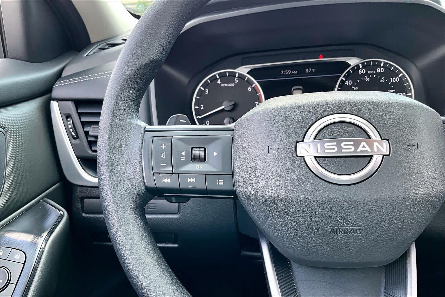 Used 2026 Nissan Rogue S AWD/4WD image 24