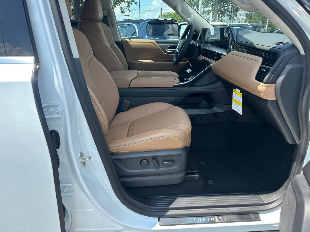 New 2027 INFINITI QX80 Luxe w/ Cargo Package RWD image 11