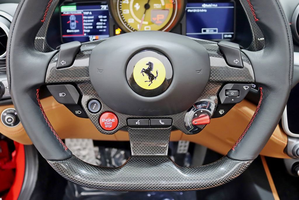 Used 2020 Ferrari Portofino RWD image 19