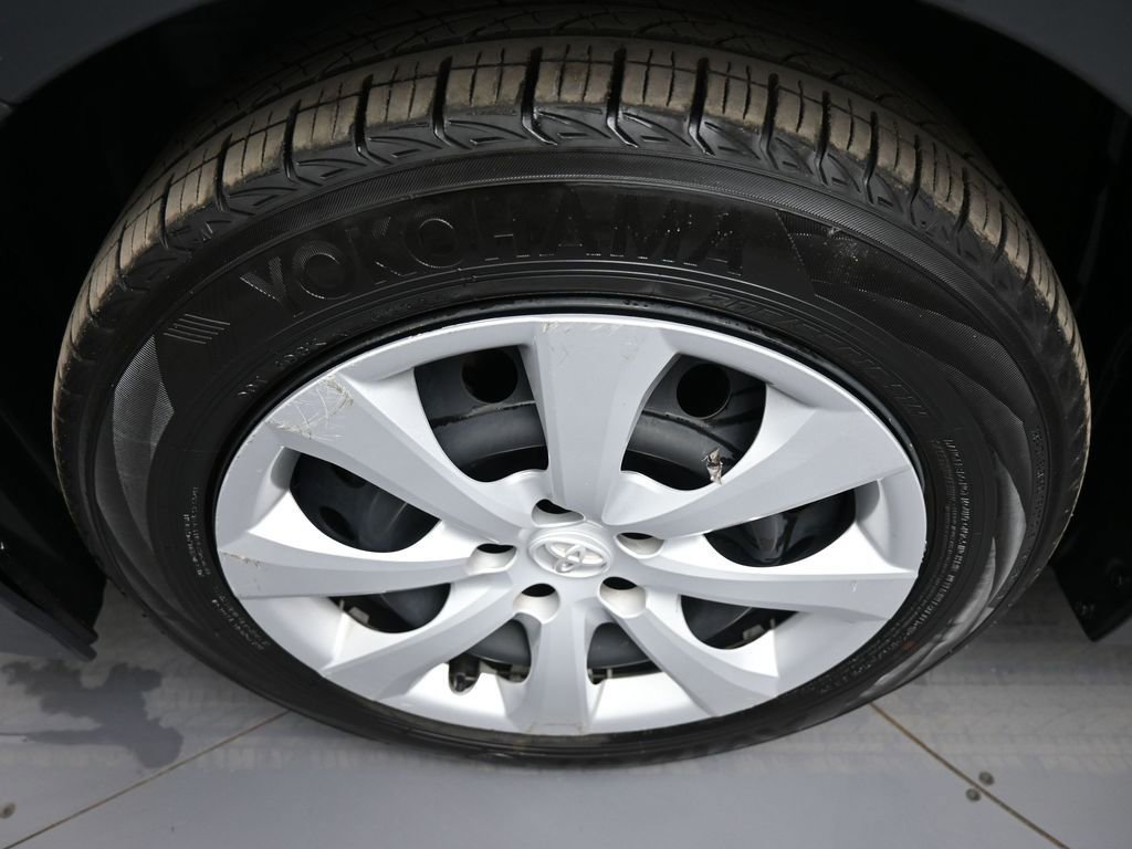 Certified 2024 Toyota Corolla LE image 14
