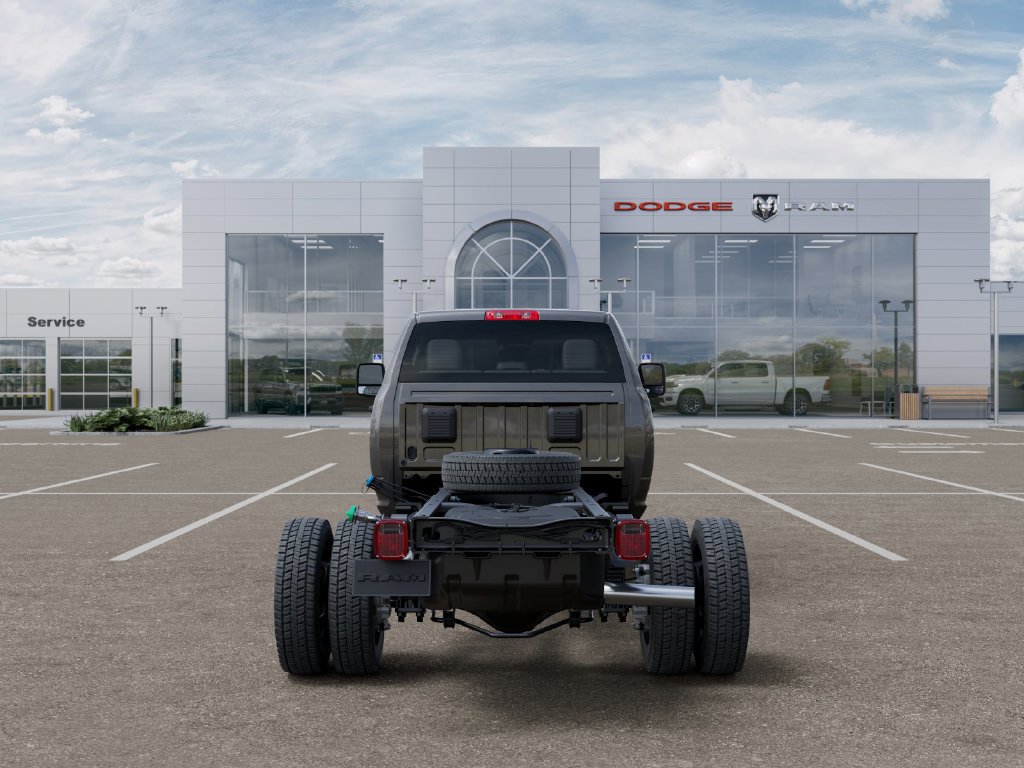 New 2026 RAM 5500 Tradesman AWD/4WD image 8