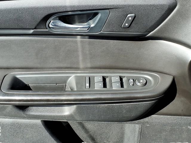 Used 2017 Chevrolet Traverse LT image 10