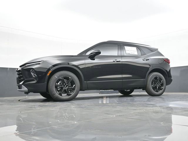 New 2025 Chevrolet Blazer LT w/ Midnight/Sport Edition FWD image 56