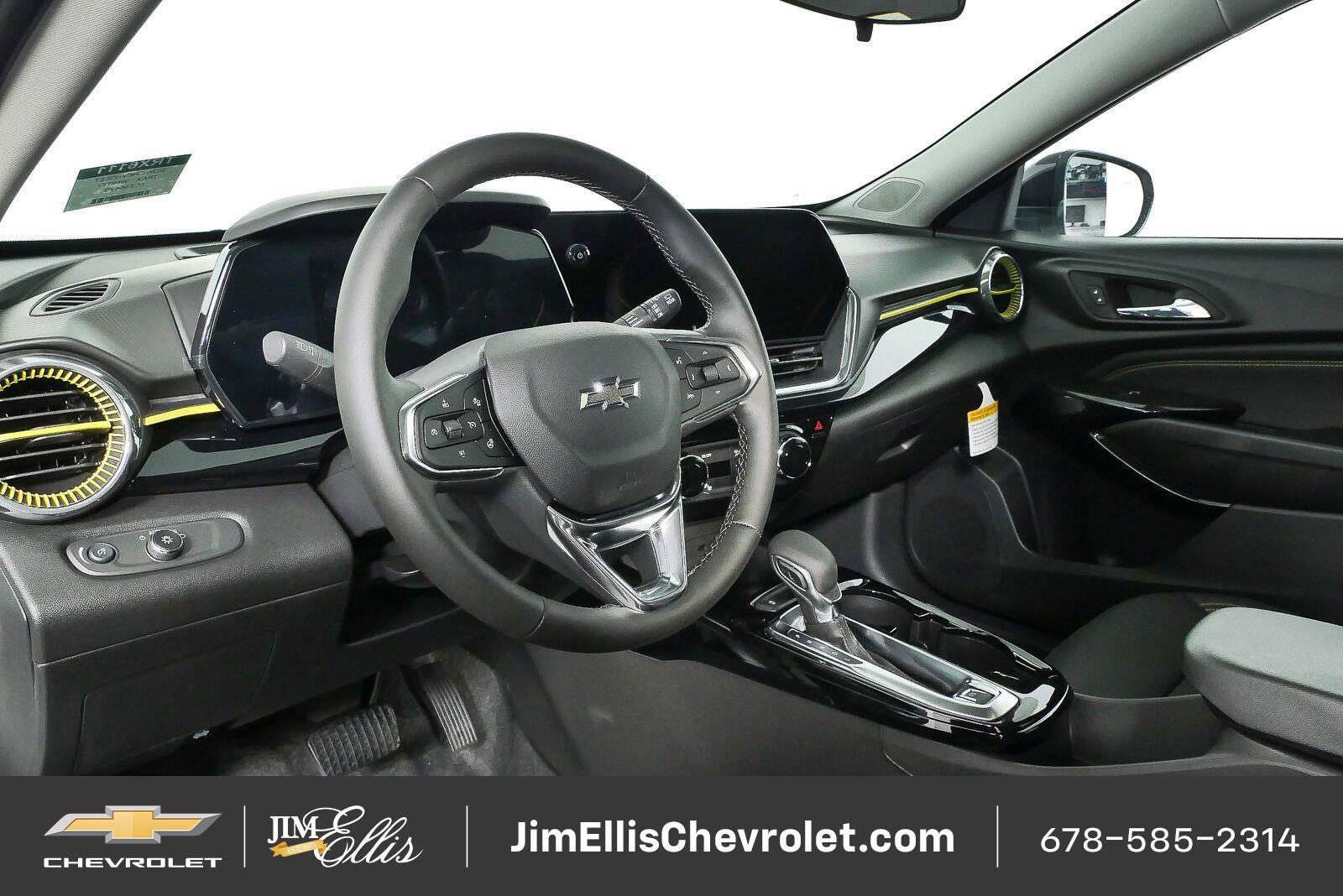 New 2026 Chevrolet Trax ACTIV w/ Sunroof Package FWD image 4