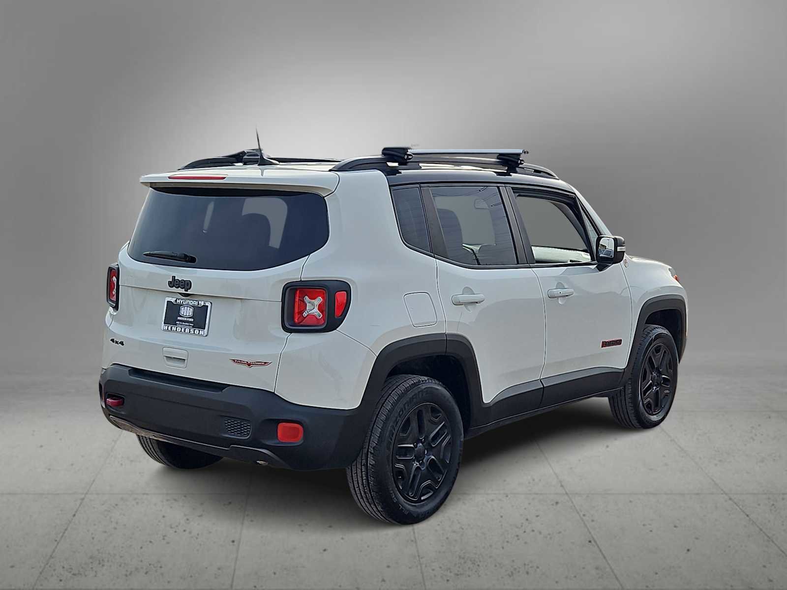 Used 2018 Jeep Renegade Trailhawk w/ Cold Weather Group II image 8