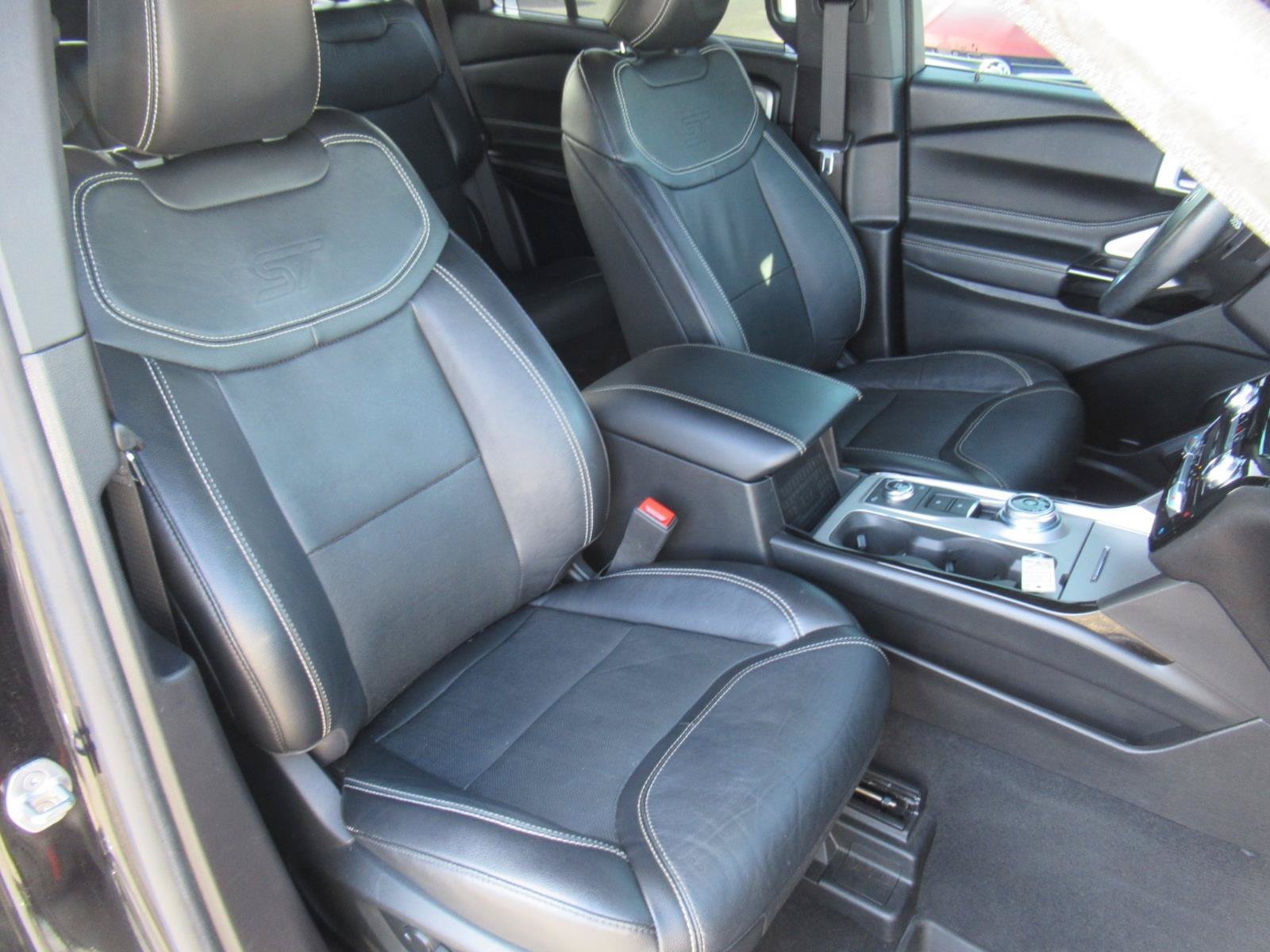 Used 2022 Ford Explorer ST w/ Equipment Group 401A AWD/4WD image 9