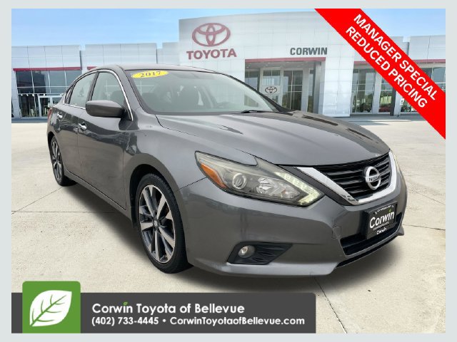 Used 2017 Nissan Altima 2.5 SR w/ LED Appearance Package