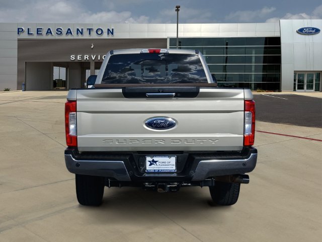 Used 2017 Ford F250 Lariat w/ Chrome Package AWD/4WD image 4