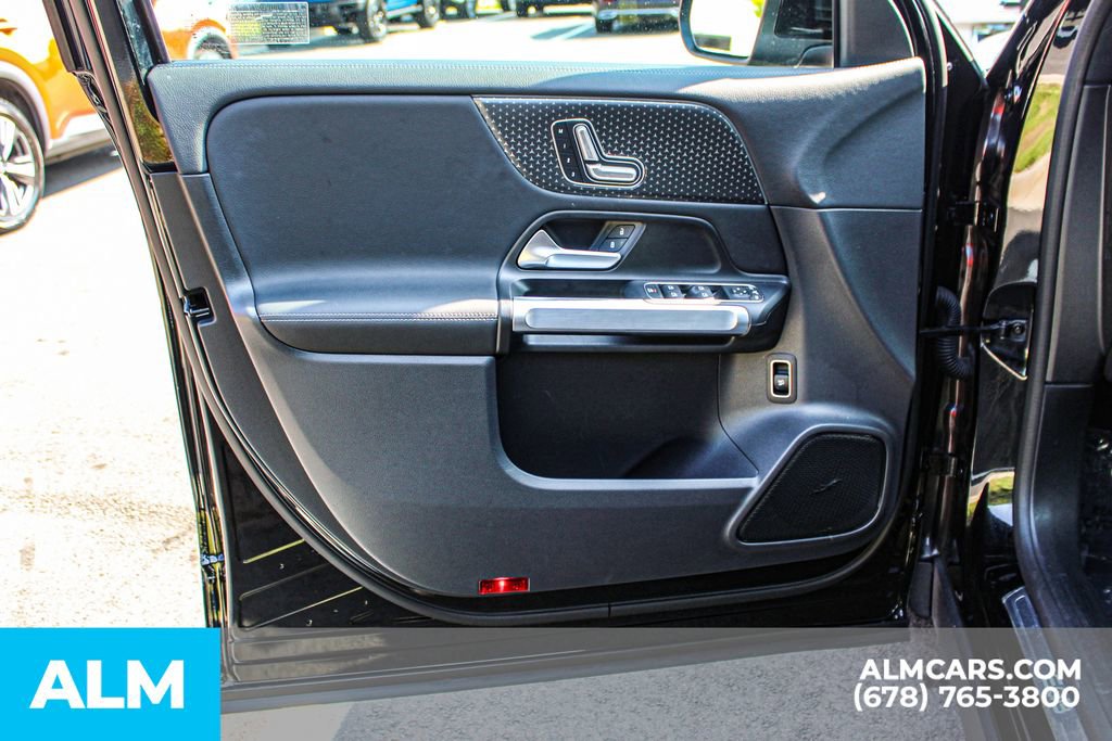 Used 2024 Mercedes-Benz EQB 250+ image 38