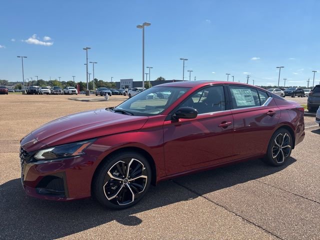 New 2025 Nissan Altima 2.5 SR