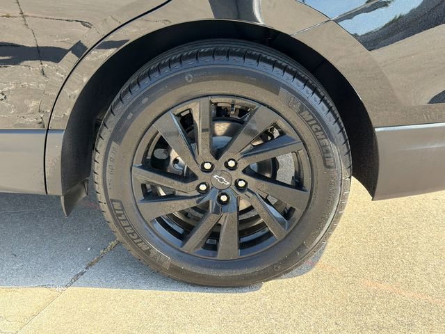 Used 2024 Chevrolet Equinox LS w/ Midnight Edition image 19
