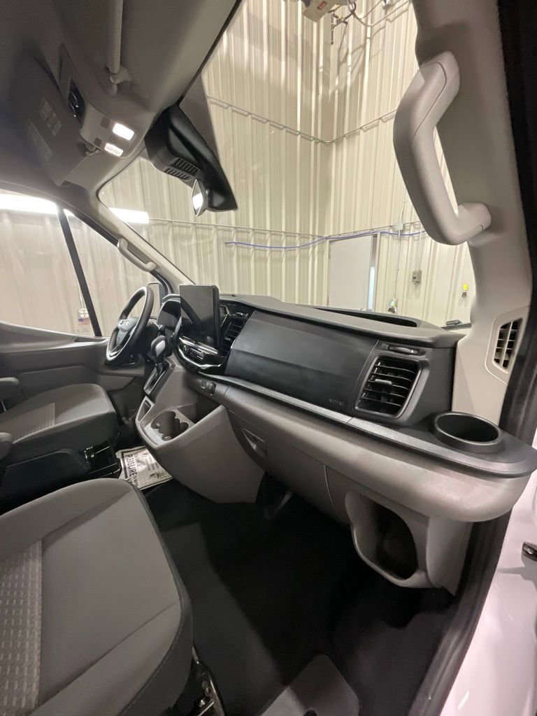 Used 2025 Ford Transit 350 XLT RWD image 12