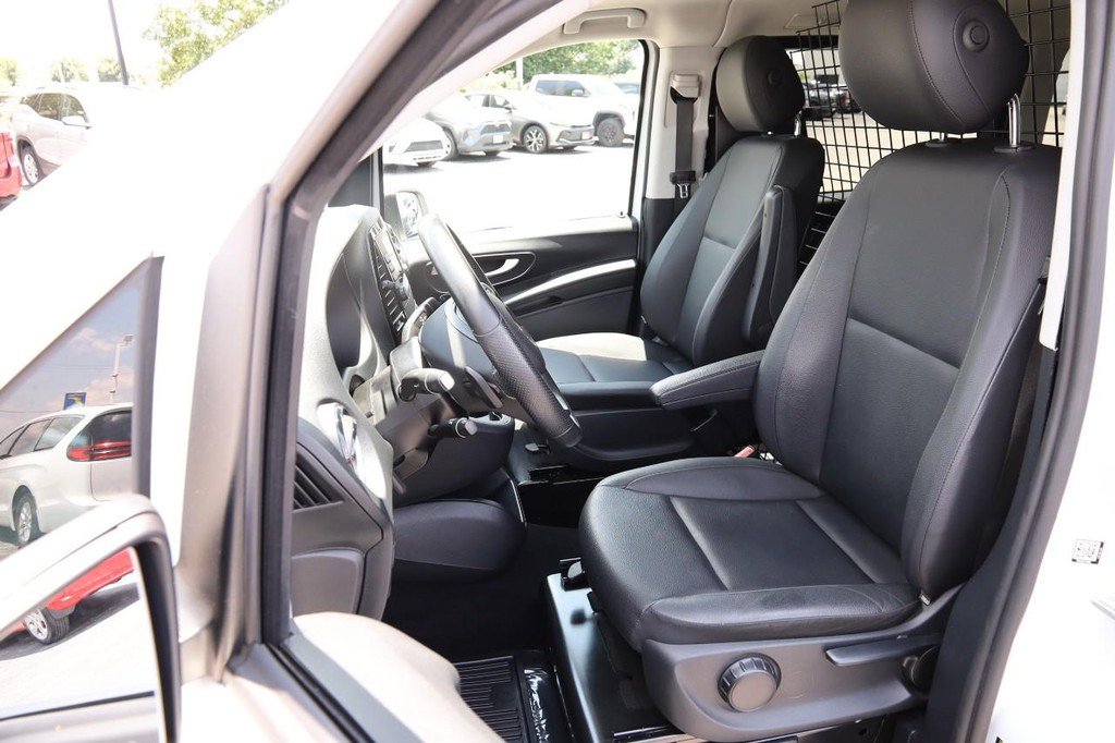 Used 2023 Mercedes-Benz Metris Passenger image 8