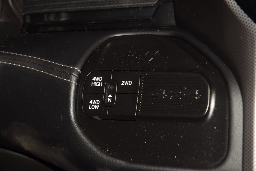 Used 2024 RAM 2500 Limited image 34