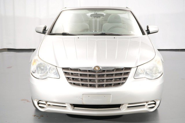Used 2008 Chrysler Sebring Touring FWD image 5