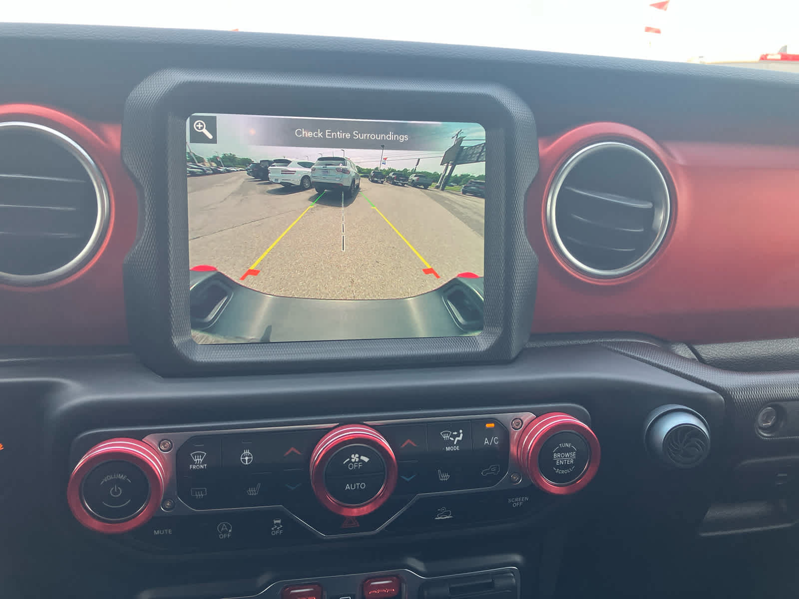Used 2022 Jeep Gladiator Rubicon w/ Cold Weather Group AWD/4WD image 20