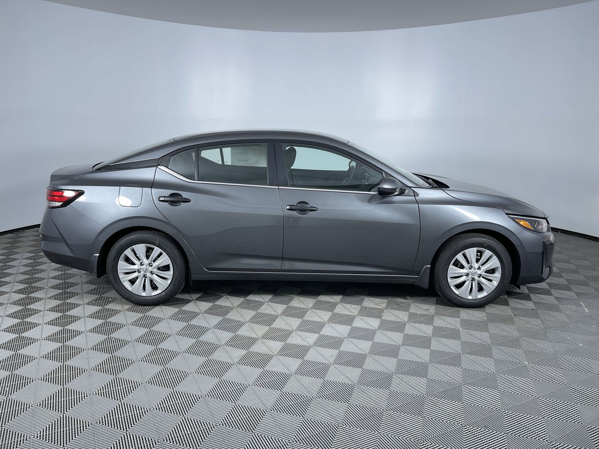 Certified 2025 Nissan Sentra S FWD image 10
