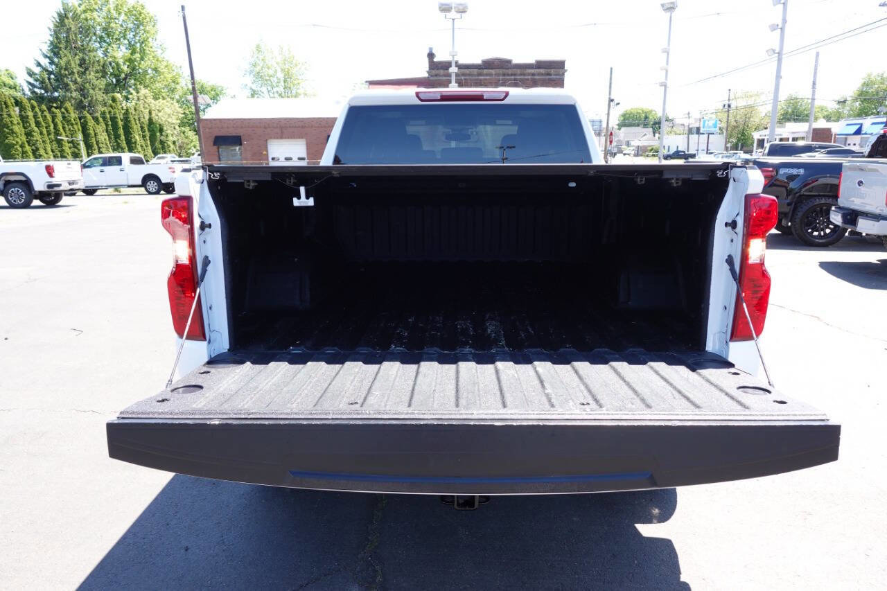 Used 2024 Chevrolet Silverado 1500 W/T w/ WT Value Package AWD/4WD image 27
