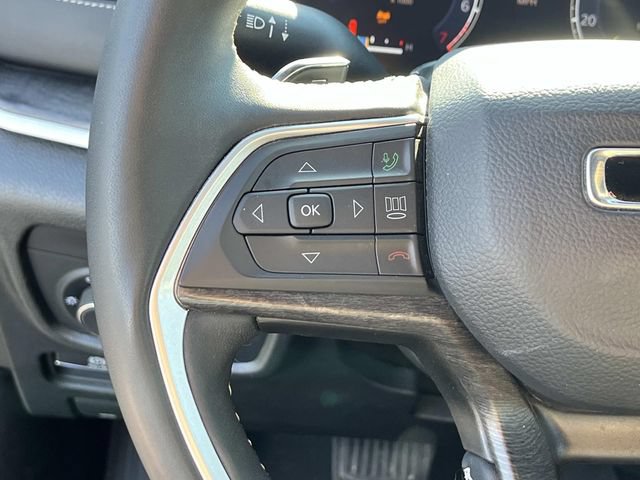 Used 2025 Jeep Grand Cherokee Limited AWD/4WD image 29