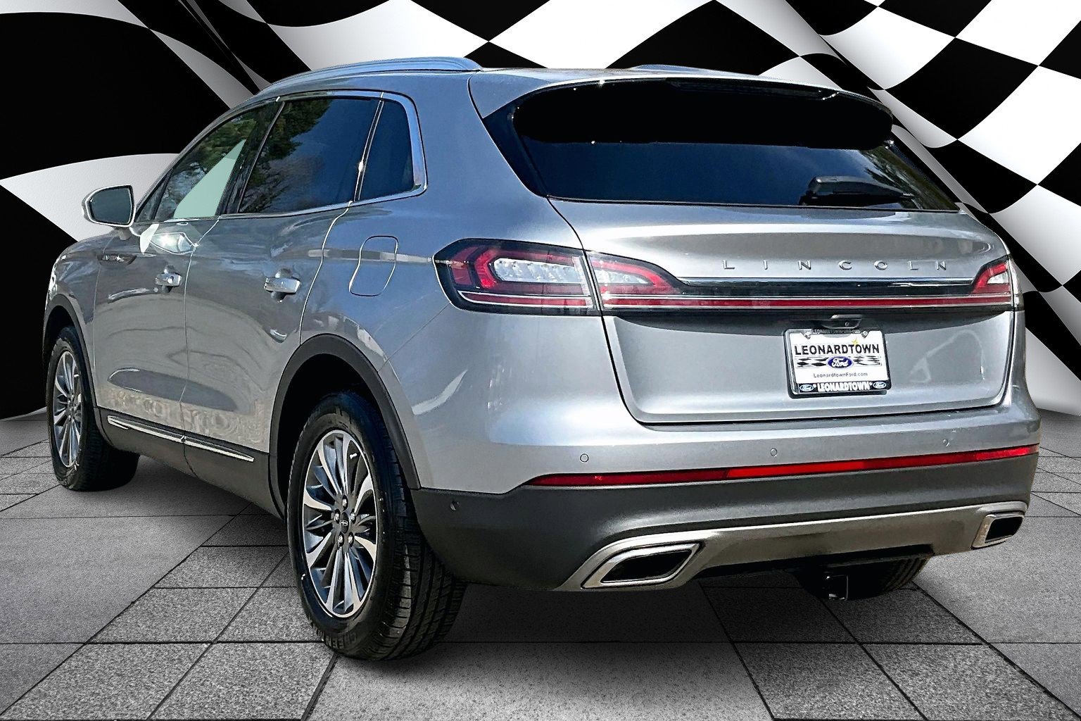 Used 2021 Lincoln Nautilus Reserve image 12