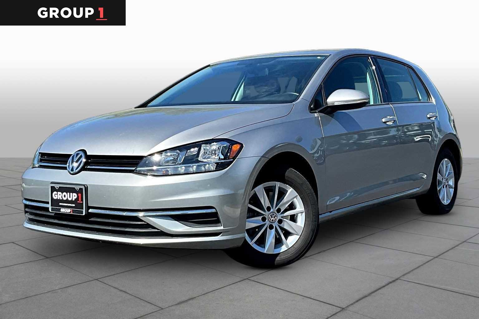 Used 2019 Volkswagen Golf S image 1