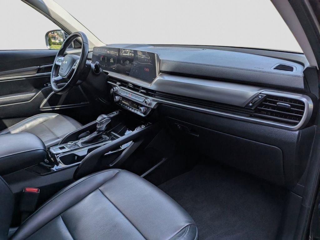 Certified 2024 Kia Telluride S w/ S Sunroof Package image 30